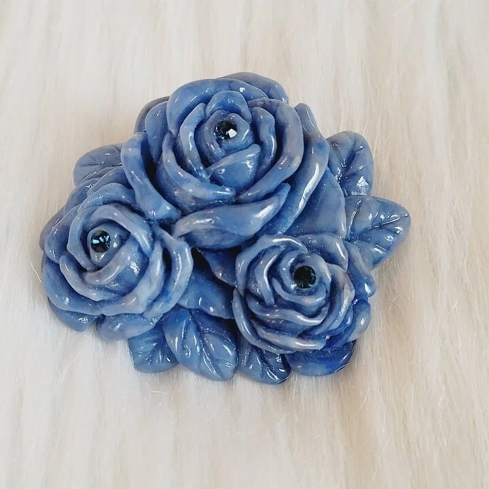 Vintage Coquette Blue Rose Brooch Flower Textured Rhinestone Cottagecore 12518